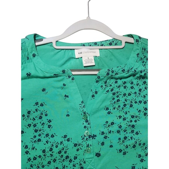 Liz Claiborne Women’s Top Size Small Green Floral V-Neck Short Sleeve Blouse - Picture 3 of 5